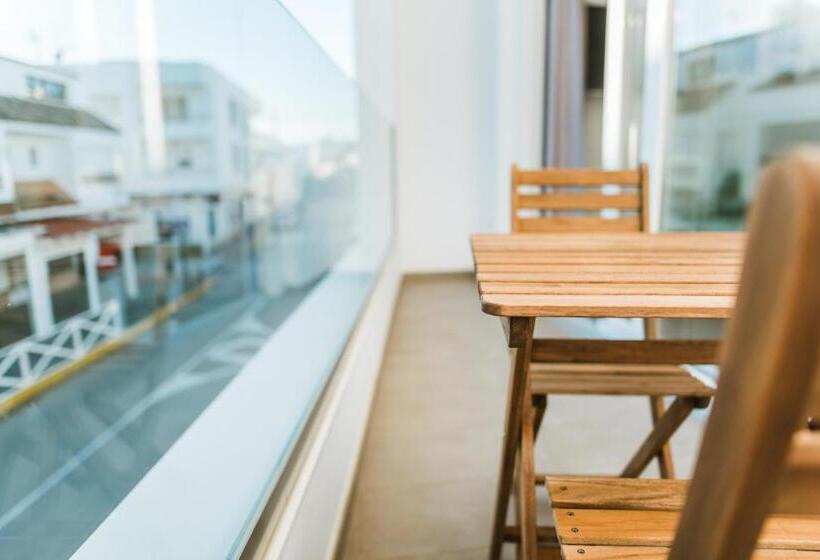 标准工作室带阳台, Apartamentos Zhr