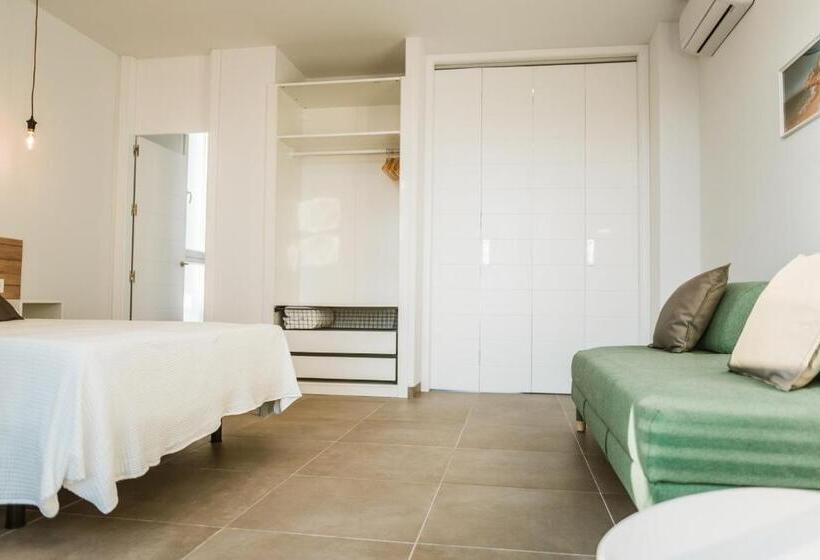 テラス付きスタンダードワンルーム, Apartamentos Zhr