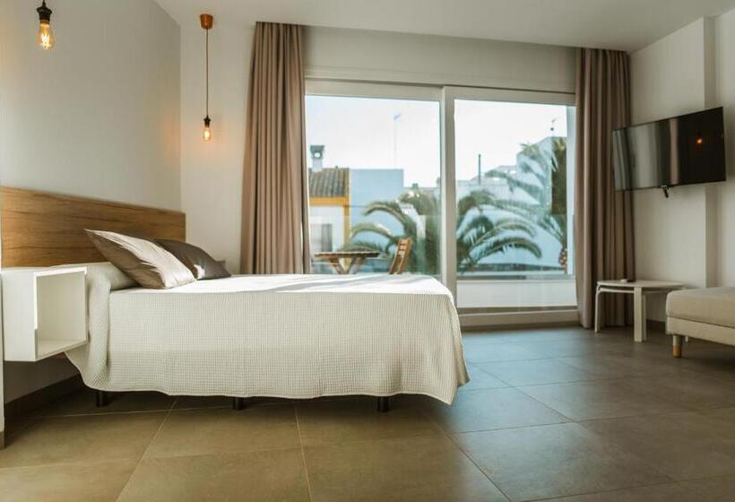 标准工作室带阳台, Apartamentos Zhr