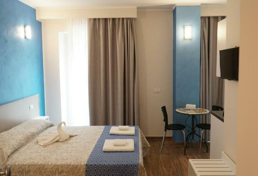 إستوديو قياسى, Asterias Residence