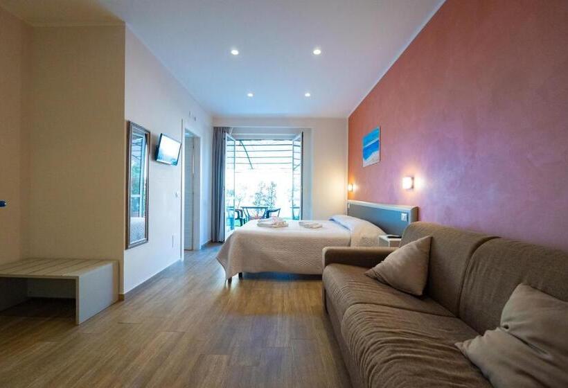 شقة سوبريور غرفة واحدة, Asterias Residence