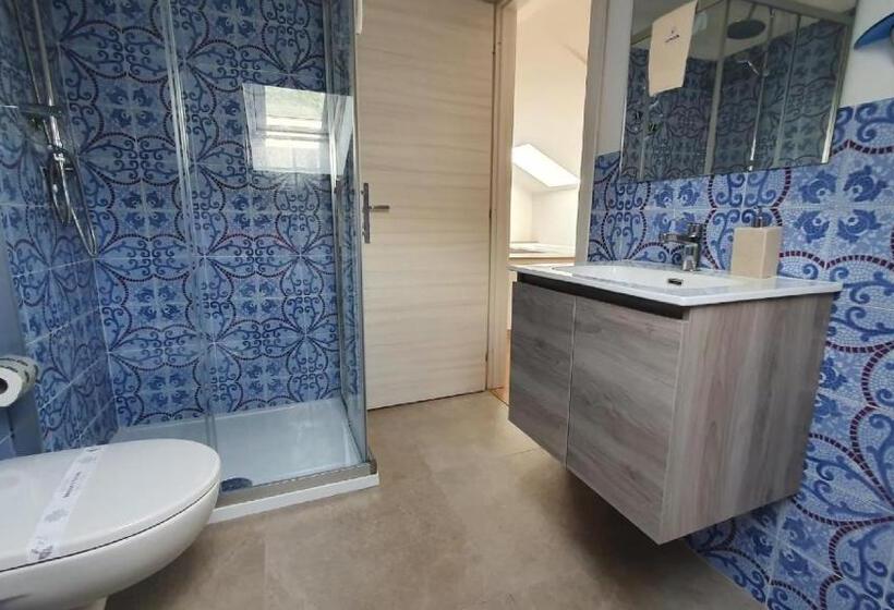 Люкс с гидромассажем, Asterias Residence