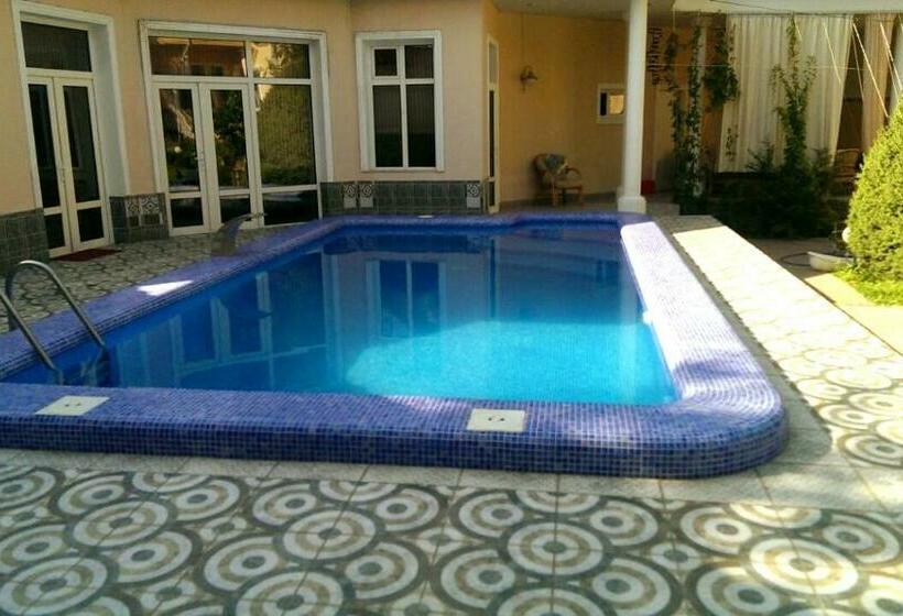 Villa 1 Slaapkamer met zwembad, Mini Hotel Home