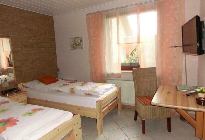 Номер Стандарт, Ullas Gästehaus