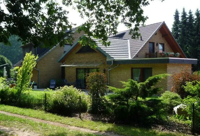 1階の1ベッドルームアパートメント, Ullas Gästehaus