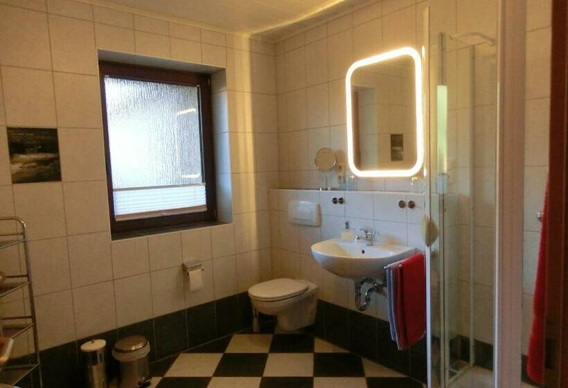 شقة غرفة نوم واحدة بالطابق الأرضى, Ullas Gästehaus