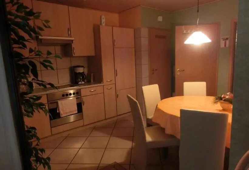 1階の1ベッドルームアパートメント, Ullas Gästehaus
