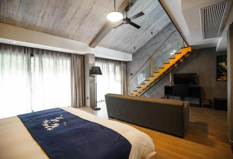 家庭间, Cheng Zhai