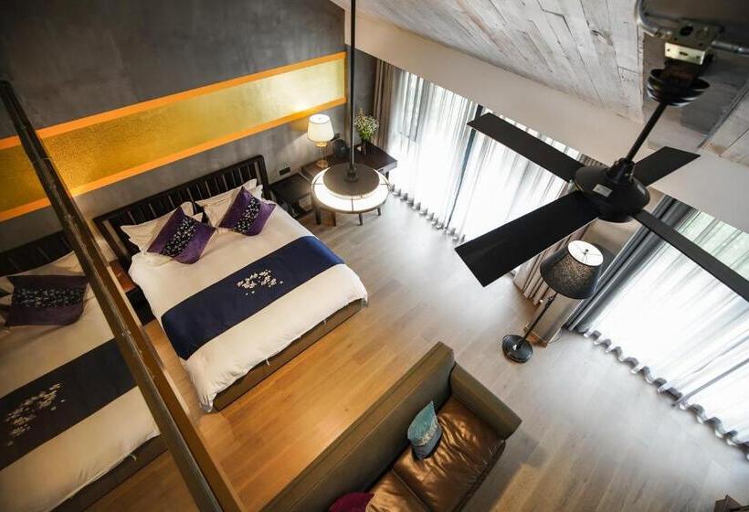 家庭间, Cheng Zhai