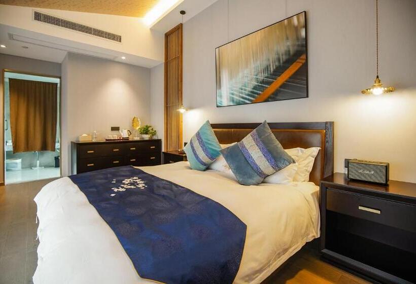 标准间, Cheng Zhai