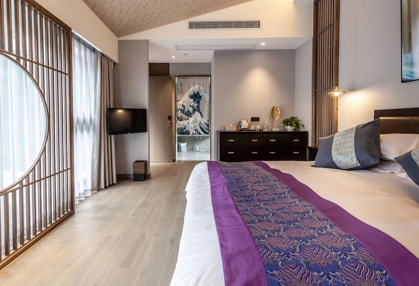 标准间, Cheng Zhai