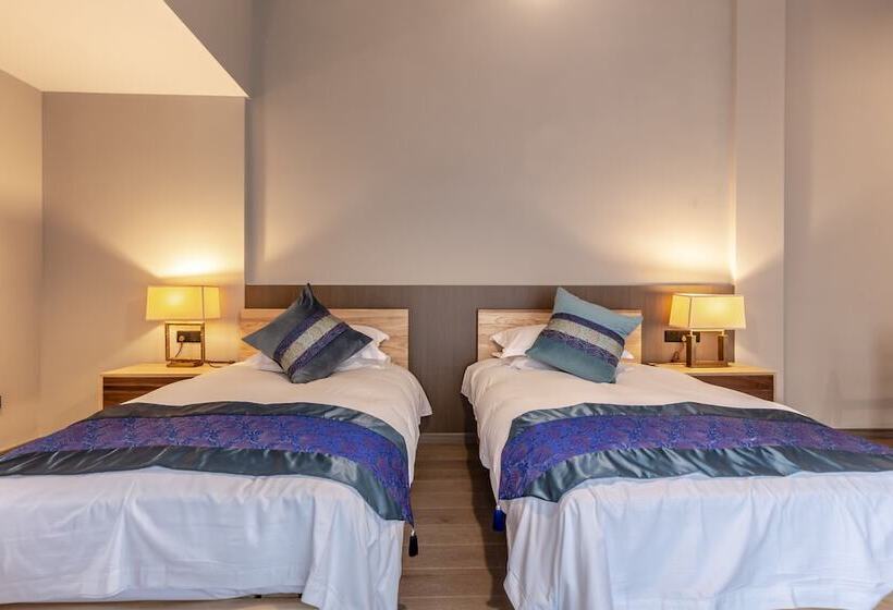 标准间, Cheng Zhai