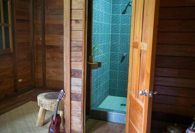 ویلای استاندارد با چشمانداز باغ, Alice Guesthouse