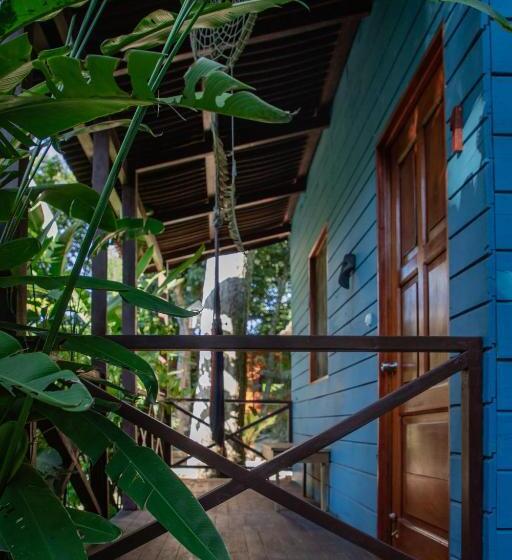ویلای استاندارد با چشم‌انداز باغ, Alice Guesthouse