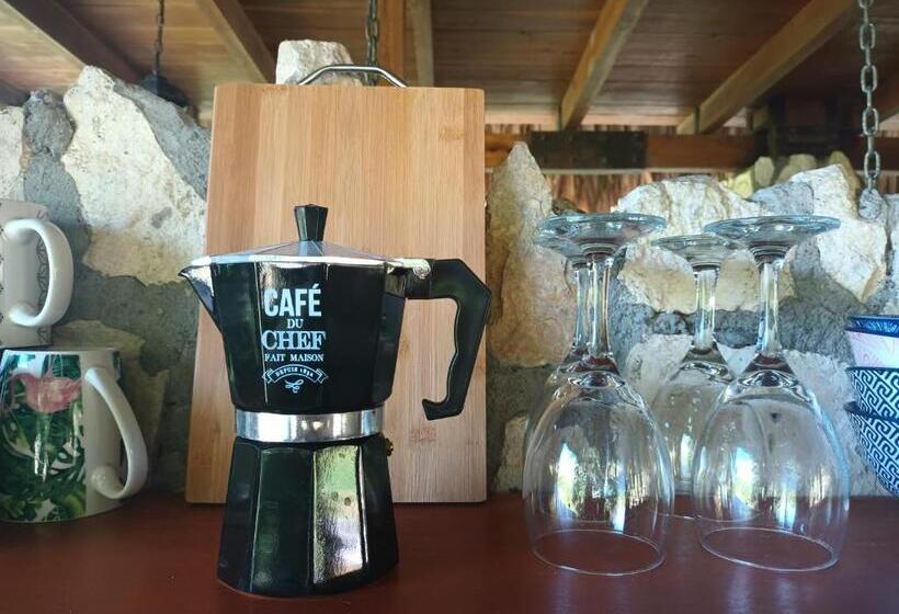 خانه 2 خوابه, Alice Guesthouse