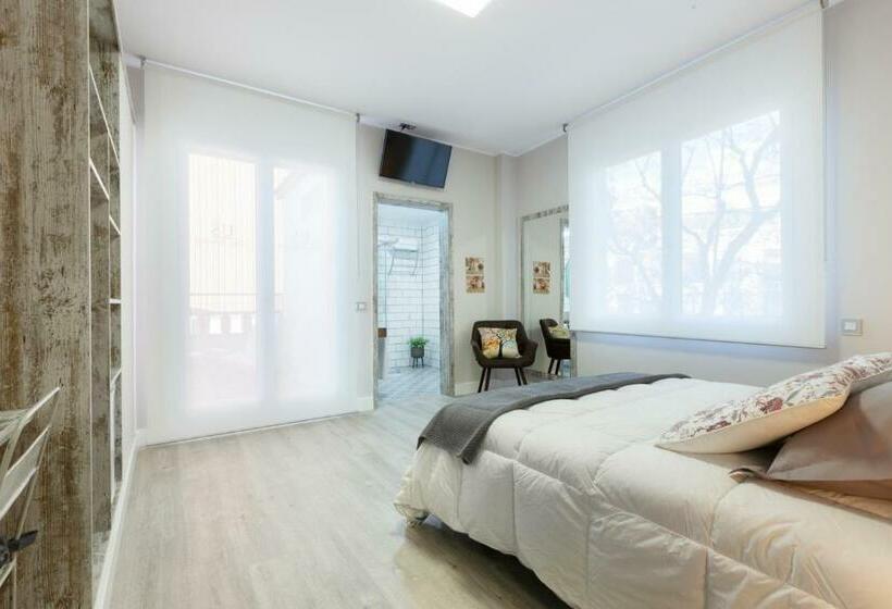 חדר דלוקס עם מרפסת, Urban Sabadell