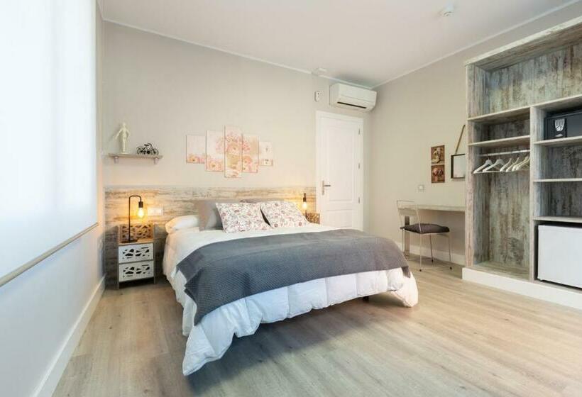 Номер Deluxe с Балконом, Urban Sabadell