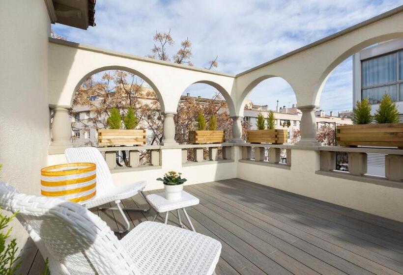 סוויטה עם טרסה, Urban Sabadell