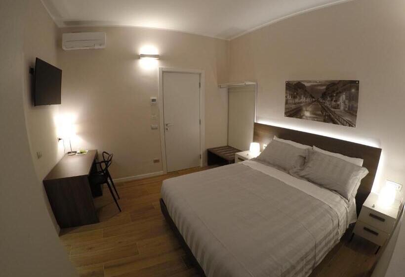 اتاق سوپریور, 2 Navigli