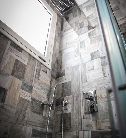 اتاق لوکس سه تخته, Urban Relax