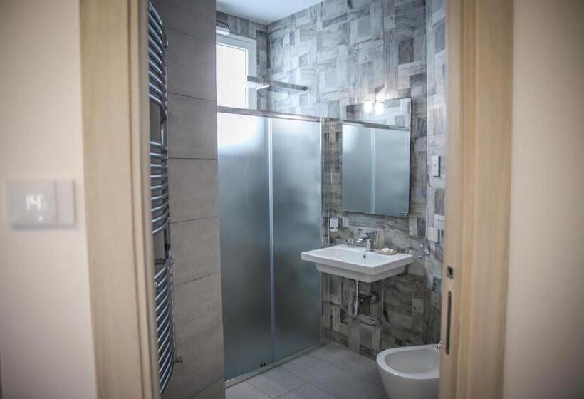 اتاق لوکس سه تخته, Urban Relax