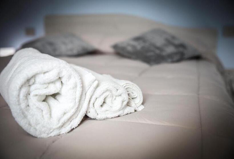 اتاق لوکس سه تخته, Urban Relax