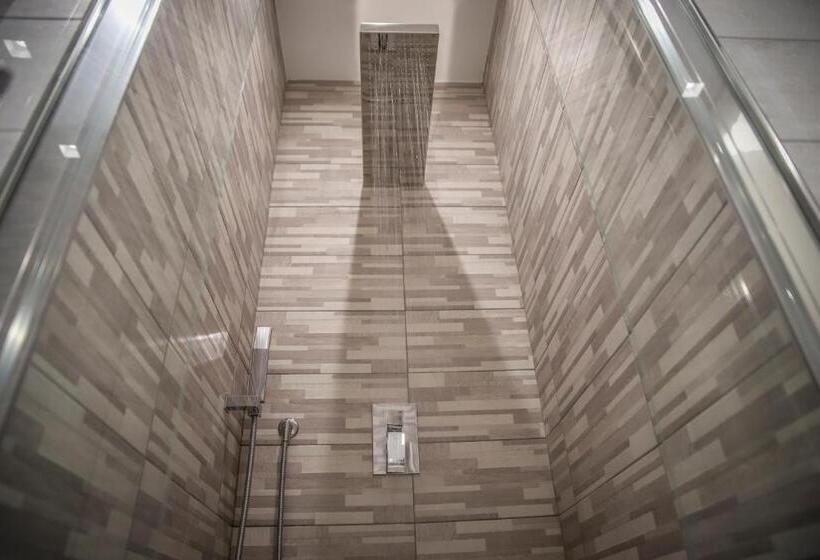 اتاق لوکس سه تخته, Urban Relax