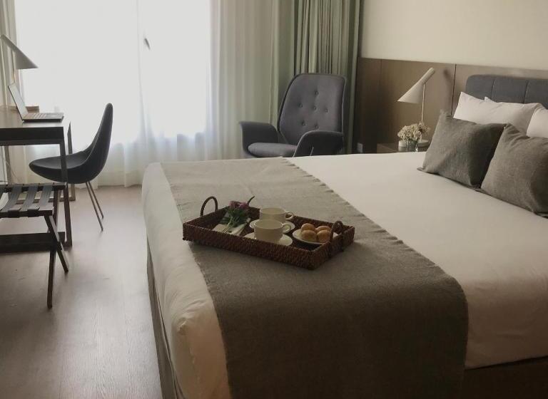 اتاق استاندارد با تخت بزرگ, Dazzler By Wyndham Lima San Isidro