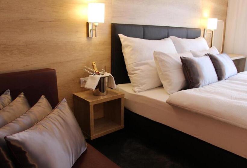 Трехместный Номер Deluxe, Villa Aruba & Private Spa Suites