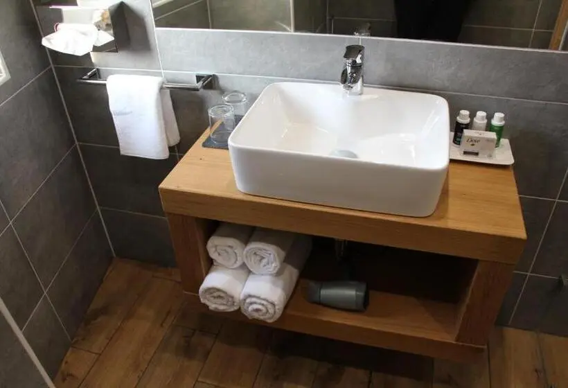 Deluxe Kolmen Hengen Huone, Villa Aruba & Private Spa Suites