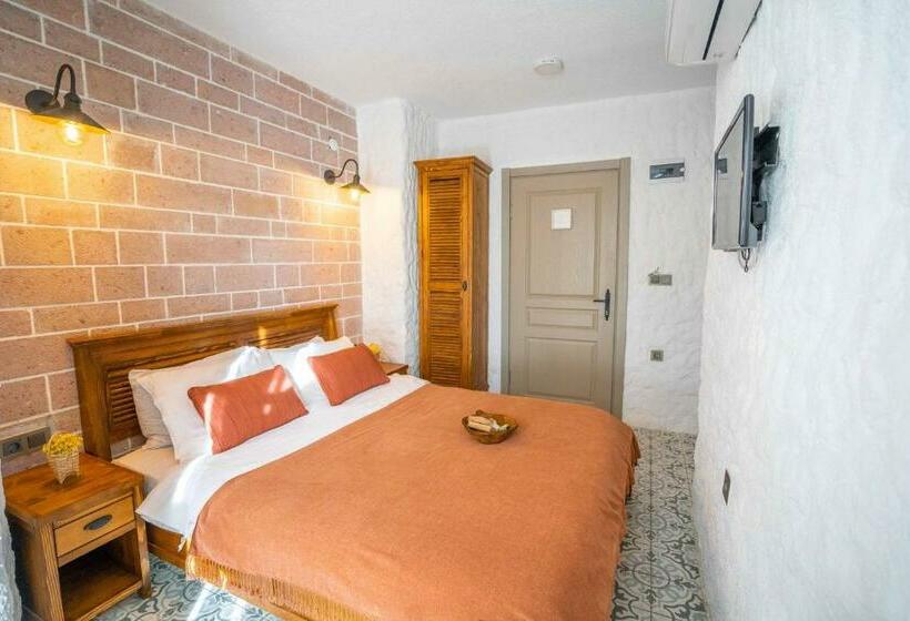 Номер Стандарт, Cunda