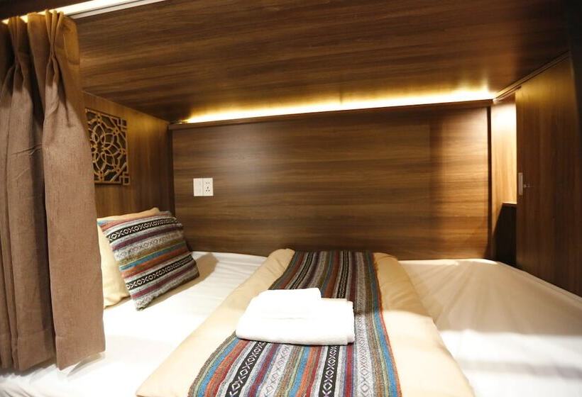 تختخواب در اتاق مشترک, Aquarizon Boutique Hostel & City Bar