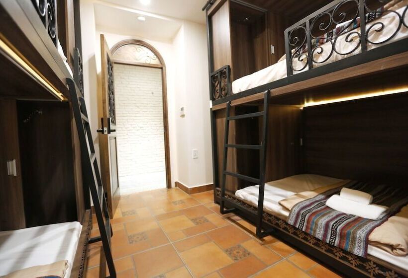 تختخواب در اتاق مشترک, Aquarizon Boutique Hostel & City Bar