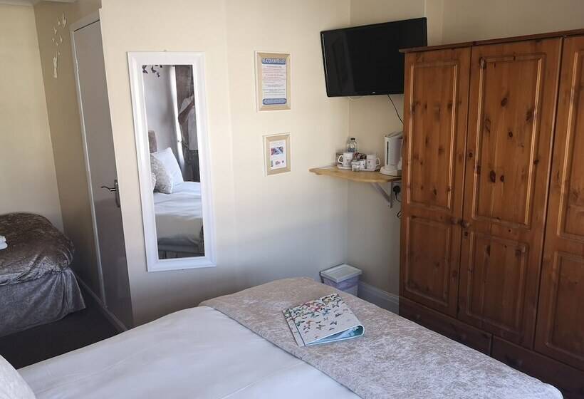 חדר משפחתי, The Rufford