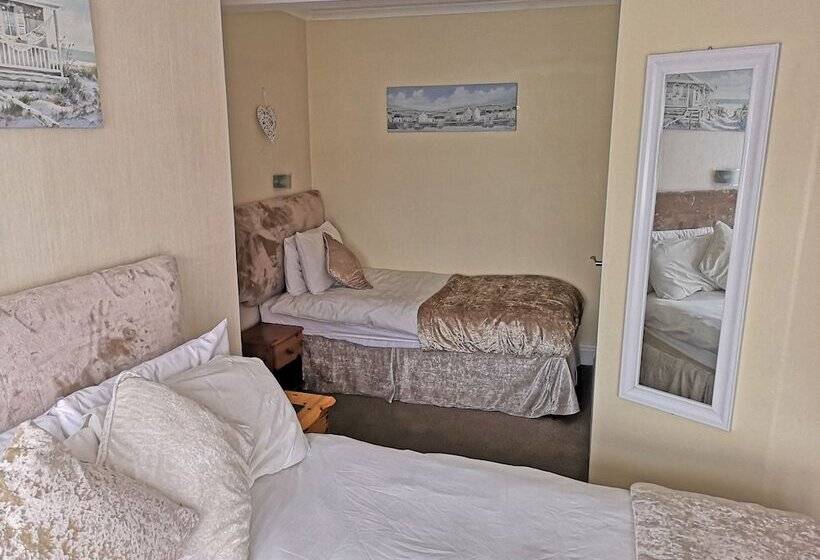 חדר משפחתי, The Rufford