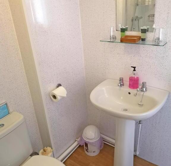 חדר משפחתי, The Rufford