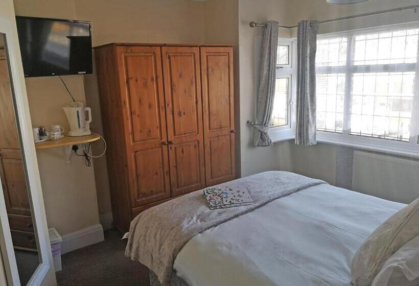 חדר משפחתי, The Rufford