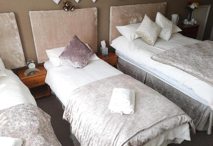 חדר משפחתי, The Rufford