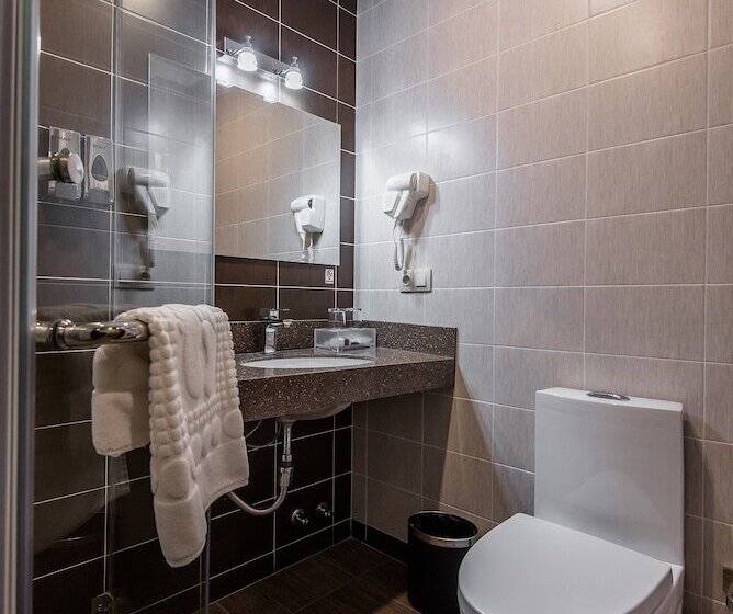 اتاق استاندارد, The Royal Mezbon Hotel & Spa