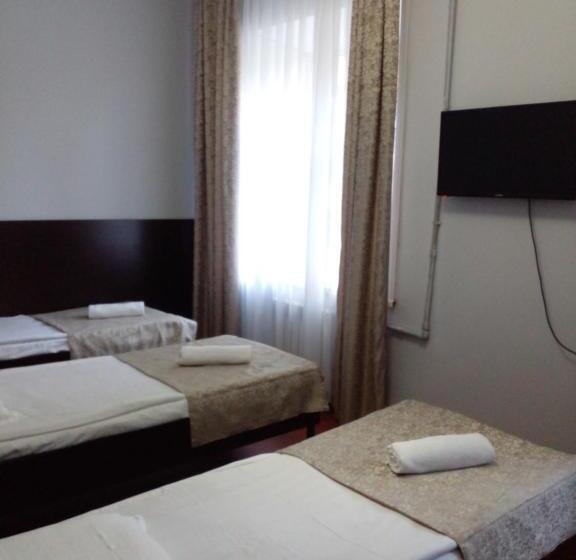 اتاق استاندارد سه نفره, гостиница Semey City