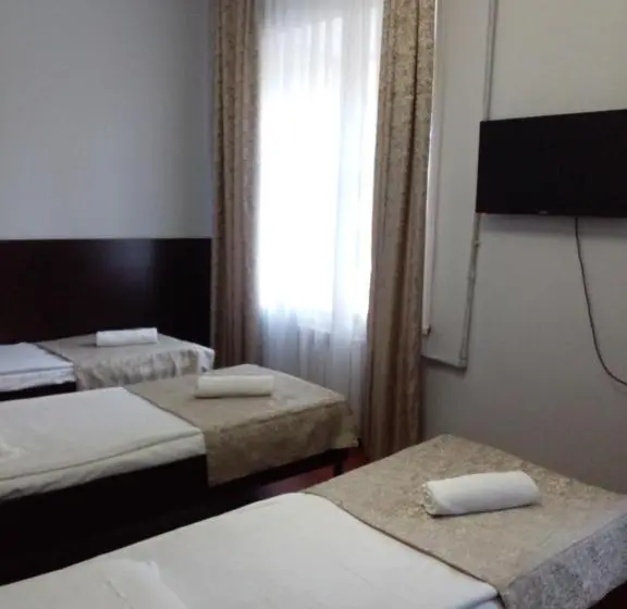 اتاق استاندارد سه نفره, гостиница Semey City