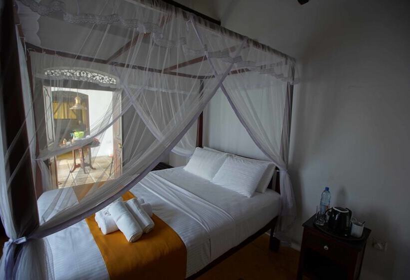 수피리어 룸, Kapugedara297