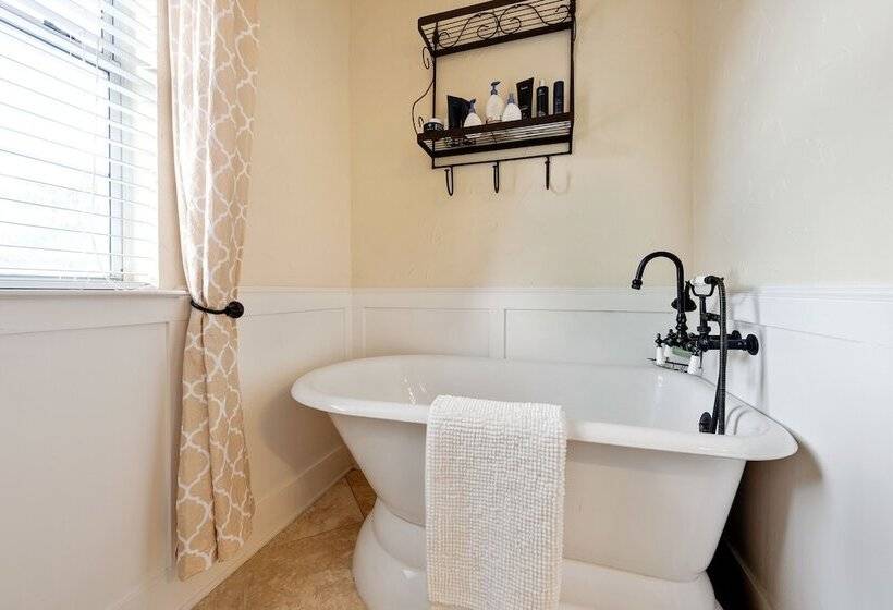 Family Suite, The Plantation House Boutique Inn