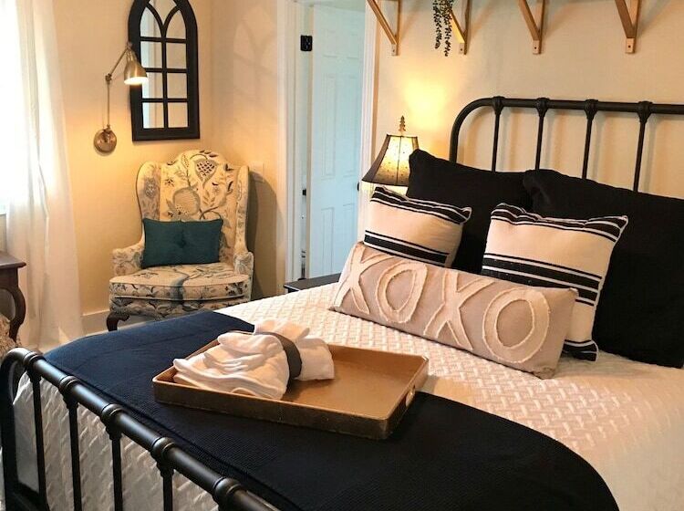 Family Suite, The Plantation House Boutique Inn