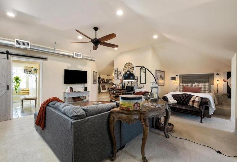 Family Suite, The Plantation House Boutique Inn