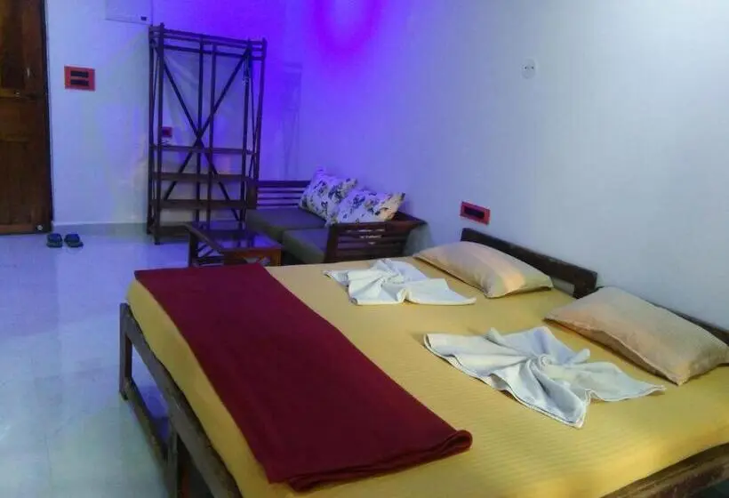 Standard Room, Goan Cafe N Resort