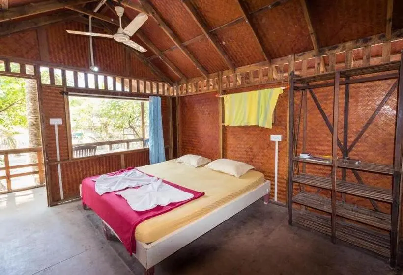 Economy Room, Goan Cafe N Resort