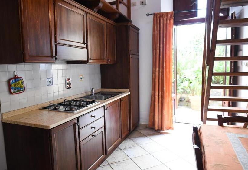 标准工作室, Residence Marina Corta