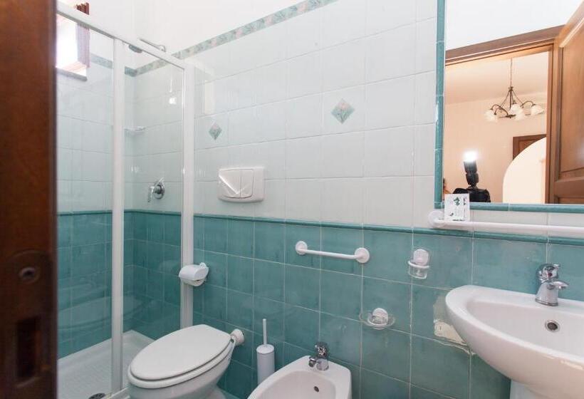 标准工作室带阳台, Residence Marina Corta