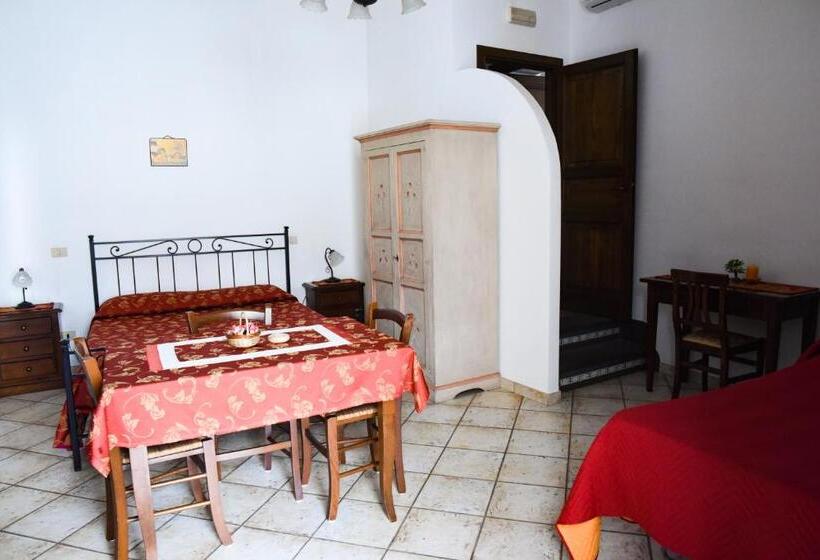 标准工作室带阳台, Residence Marina Corta